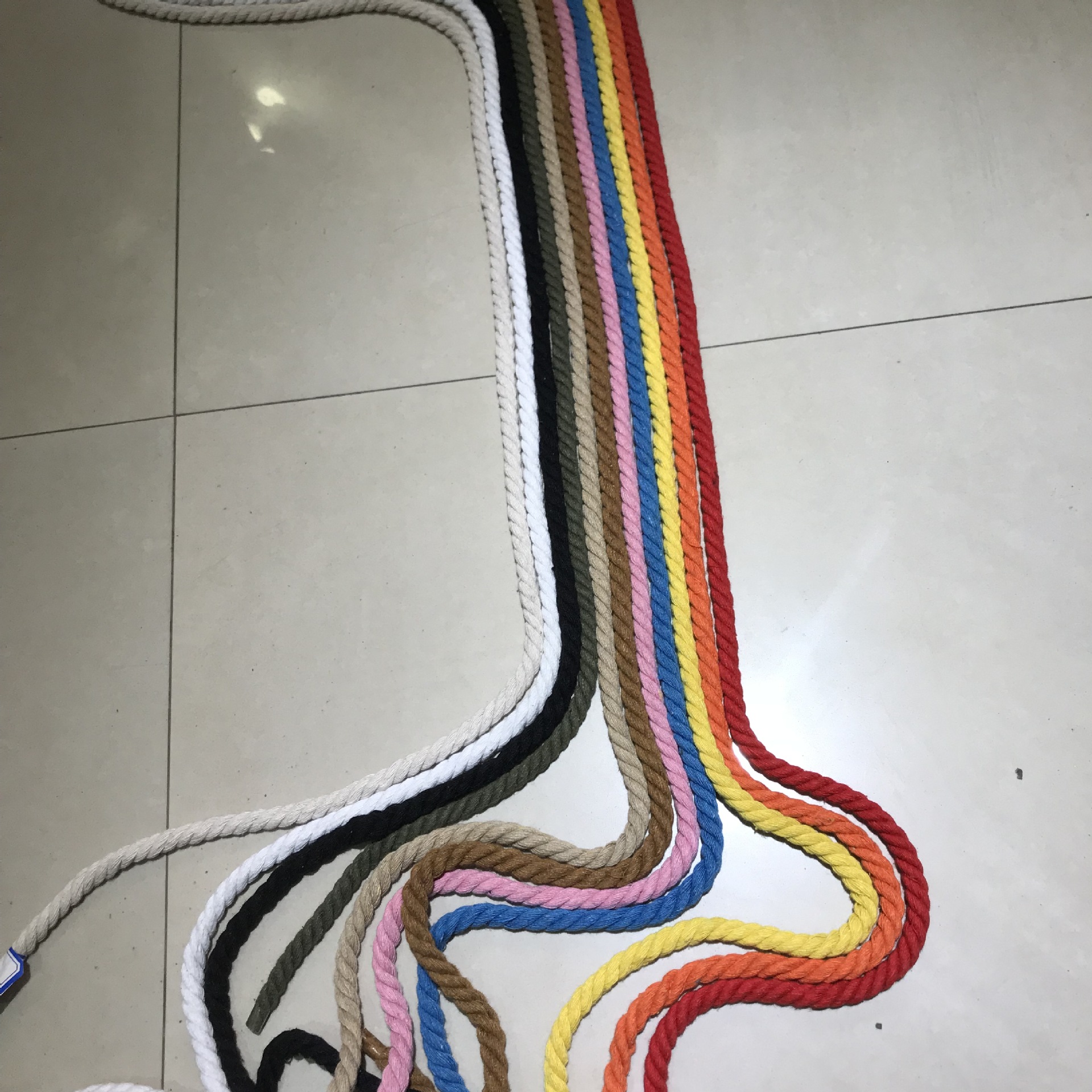 Spot 8mm color three-strand cotton rope gift box portable with curtain binding rope DIY braided rope decorative lanyard