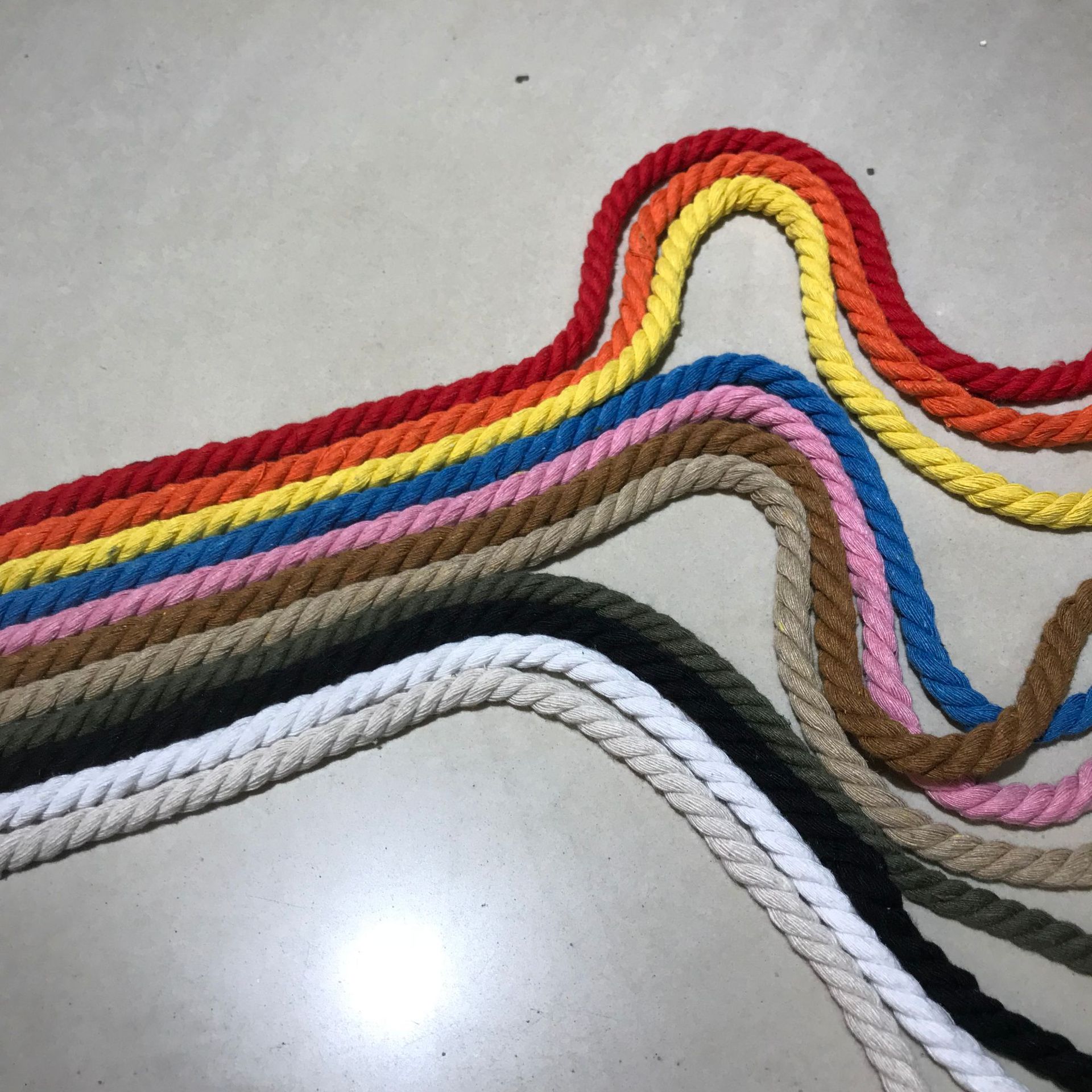 Spot 8mm color three-strand cotton rope gift box portable with curtain binding rope DIY braided rope decorative lanyard