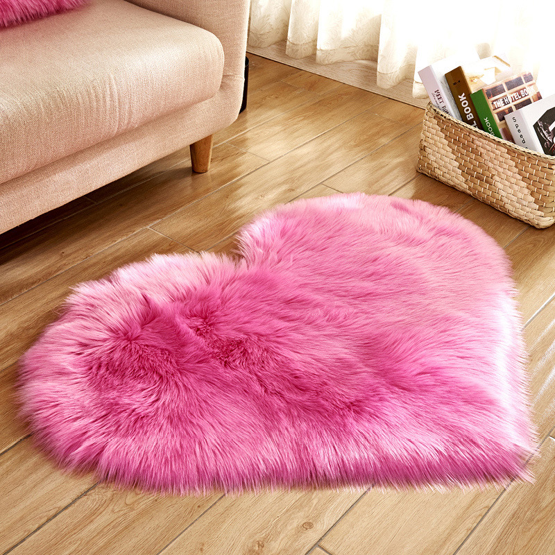 2024 New Home Textile Plush Living Room Heart-shaped Carpet Bedroom Bedside Mat Cute Girl Style