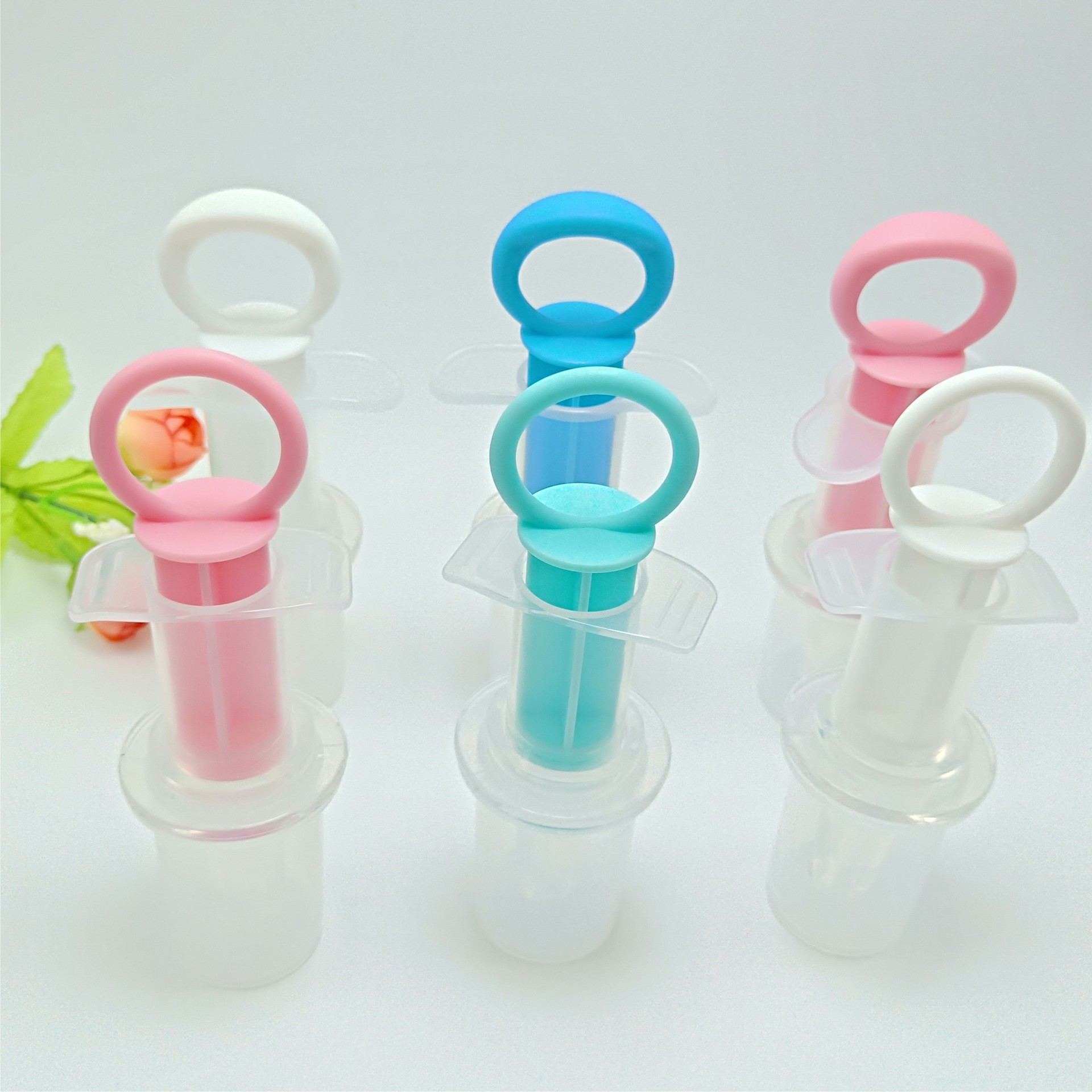 Baby nipple-type medicine feeder baby anti-choke silicone medicine feeder syringe water feeder with measuring cup