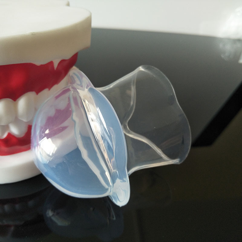 Silicone mouth-containing tongue stop sleeve