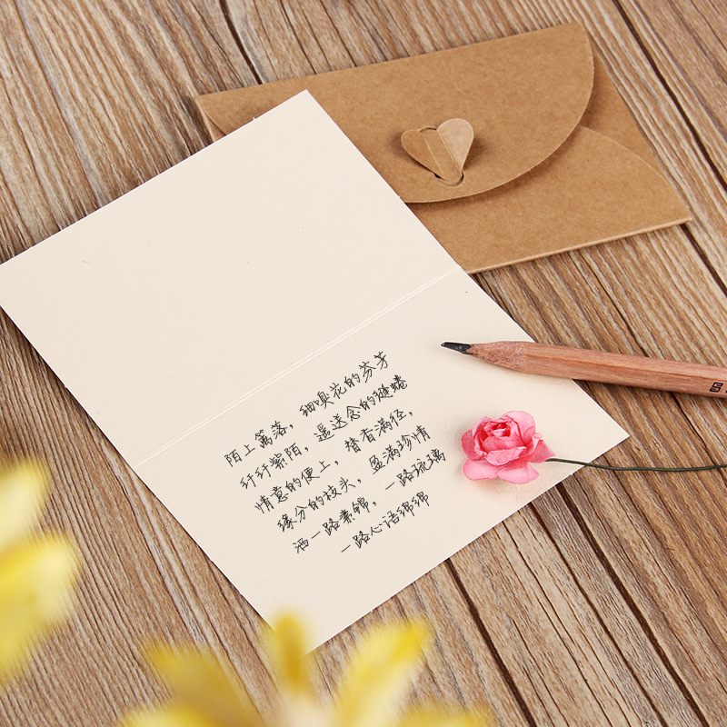 Spot greeting cards creative retro Kraft paper dried flowers blessing message cards wholesale birthday Tanabata teachers Christmas