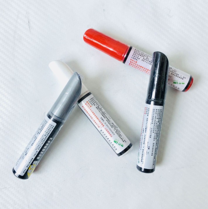 Paint pen color furniture paint pen metal car scratch repair car paint white car paint pen manufacturers