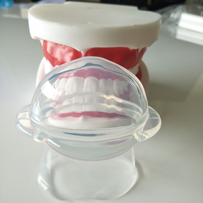 Silicone mouth-containing tongue stop sleeve