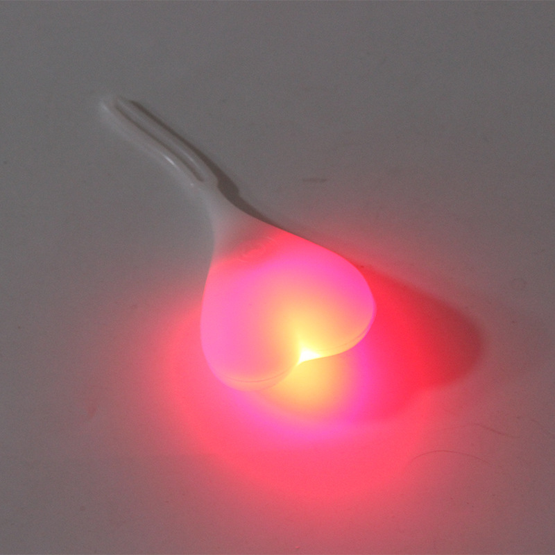 Bicycle taillight night riding mountain bike egg light riding equipment bicycle beating heart warning light love light