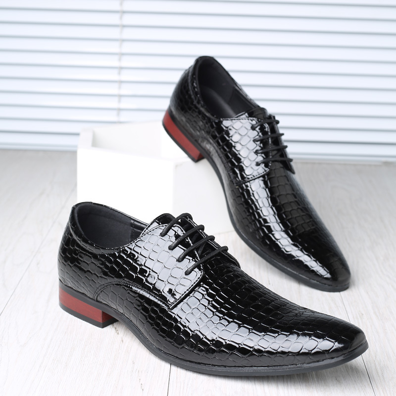 2023 New Men's Pointed Toe Leather Shoes Stylist Trendy Small Leather Shoes Glossy Face Stone Pattern British Korean Men's Shoes
