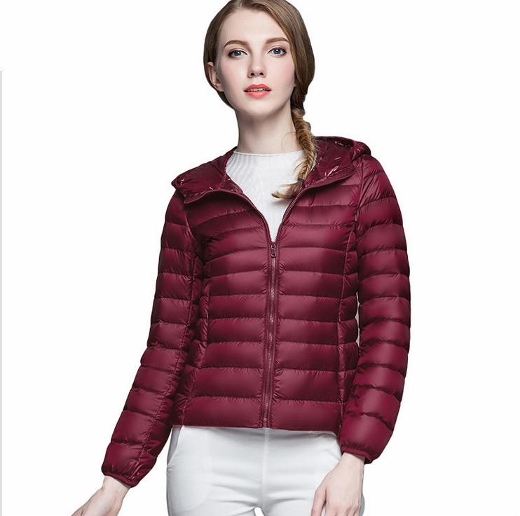 2024 autumn and winter new light short fashion slim down jacket women's plus size light down hooded coat tide