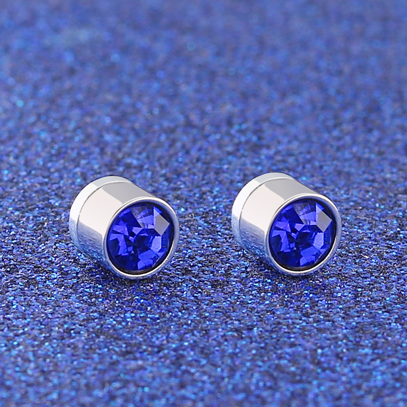 European and American fashion titanium steel without ear hole magnet ear clip stainless steel Super Flash 5mm zircon earrings factory direct sales