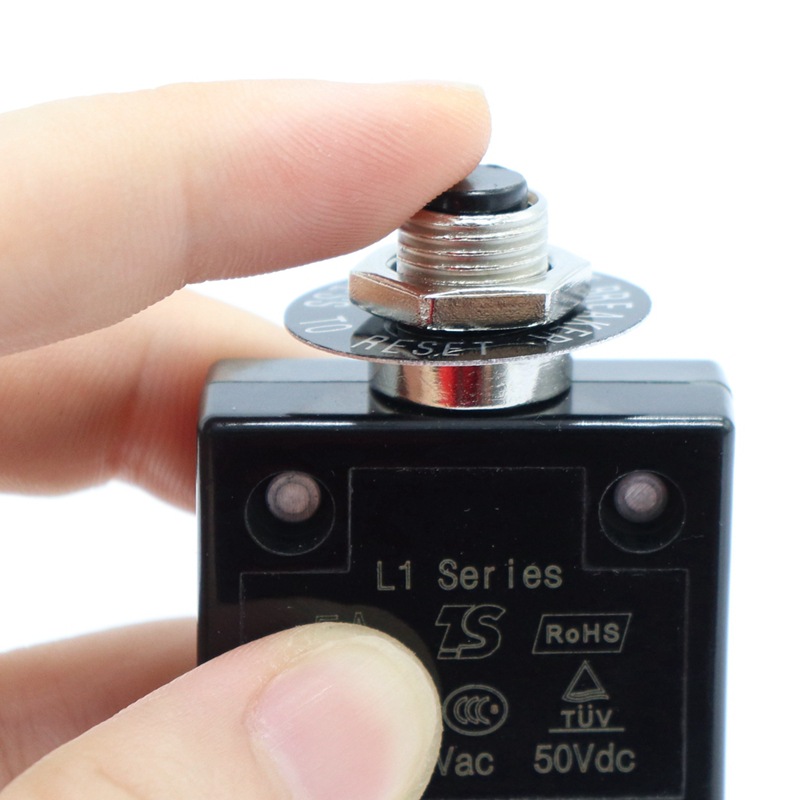 Push button type circuit breaker 50Vdc overload protector 5-30A manual reset thermal break protection Motor Protection