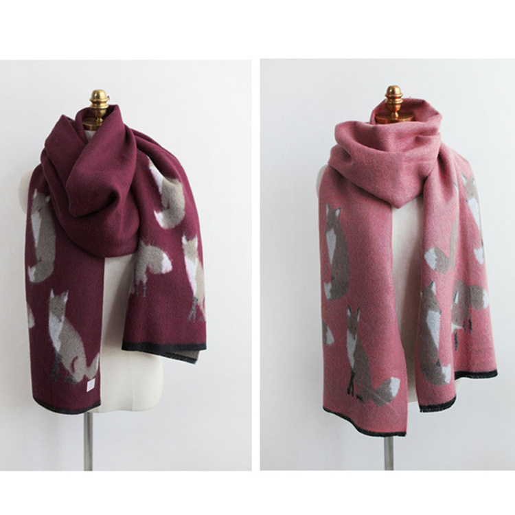 Winter Europe and the United States new trend small Fox cashmere scarf ladies double-sided padded shawl scarf a generation of hair