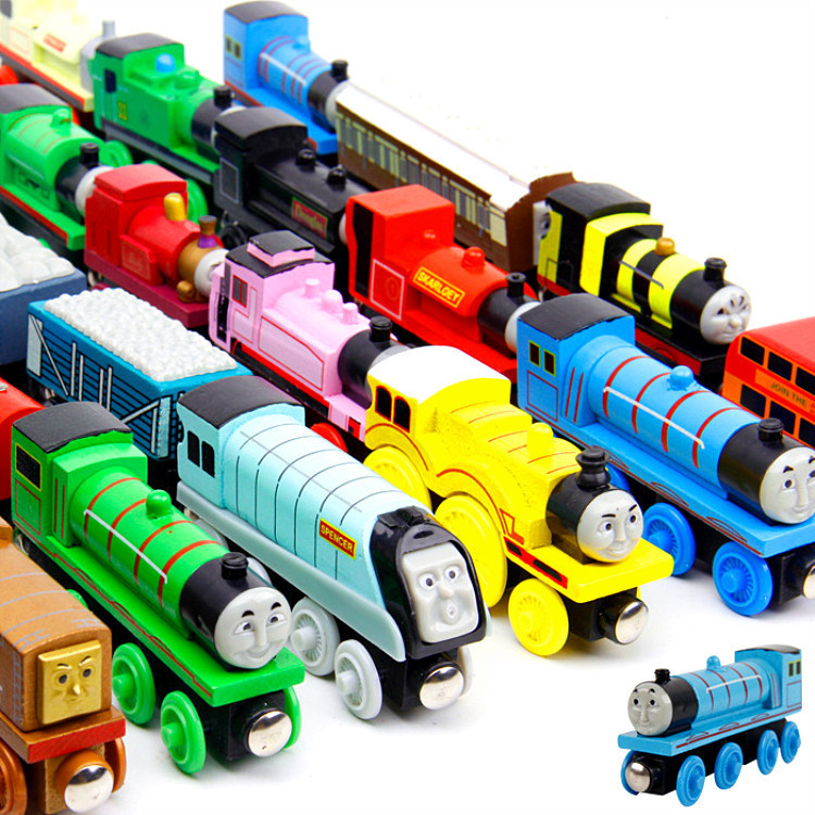 木の子供の軌道の磁力の小さい列車の益智セットの子供のおもちゃの飛行機の卸売りは屋台の歳の模型のペンダントを並べます。|undefined