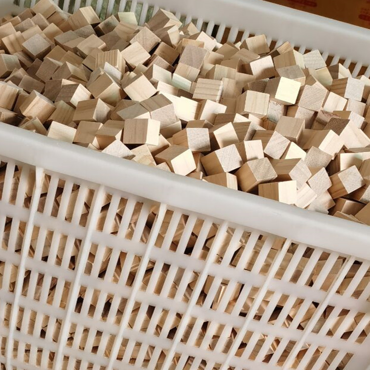 Square small wooden block 2cm DIY material Pine 3cm 4cm 5cm 6cm size wooden square