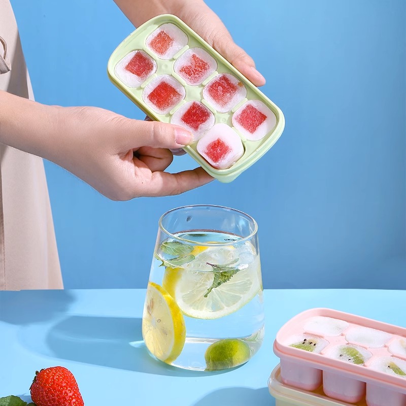 Ward silicone small ice cube mold ice tray with lid refrigerator household homemade easy demoulding Internet celebrity ice maker cross-border