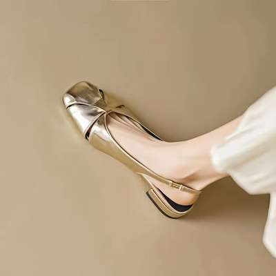 2023 New Spring and Summer Soft Leather Toe Sandals Women's Outer Wear Flat Shoes with Square Toe Gold Silver Elegant