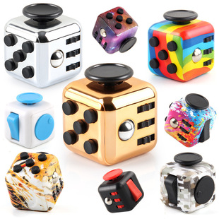 Source Manufacturer Rubik's Cube Decompression Set Adult Children's Toys Infinite Rubik's Cube Dice Novelty Vent Toys