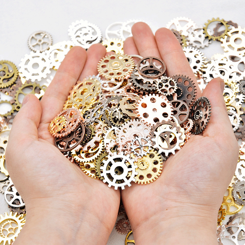 Steampunk multi-color mixed mechanical alloy gear pendant DIY jewelry accessories drop glue material factory direct supply