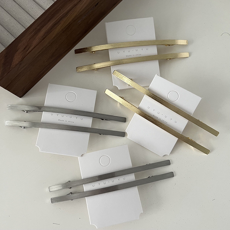 Forcina per capelli in metallo con design di nicchia in stile coreano, semplice, estiva, con clip posteriore e laterale, a molla, tutto abbinato_voghion.com