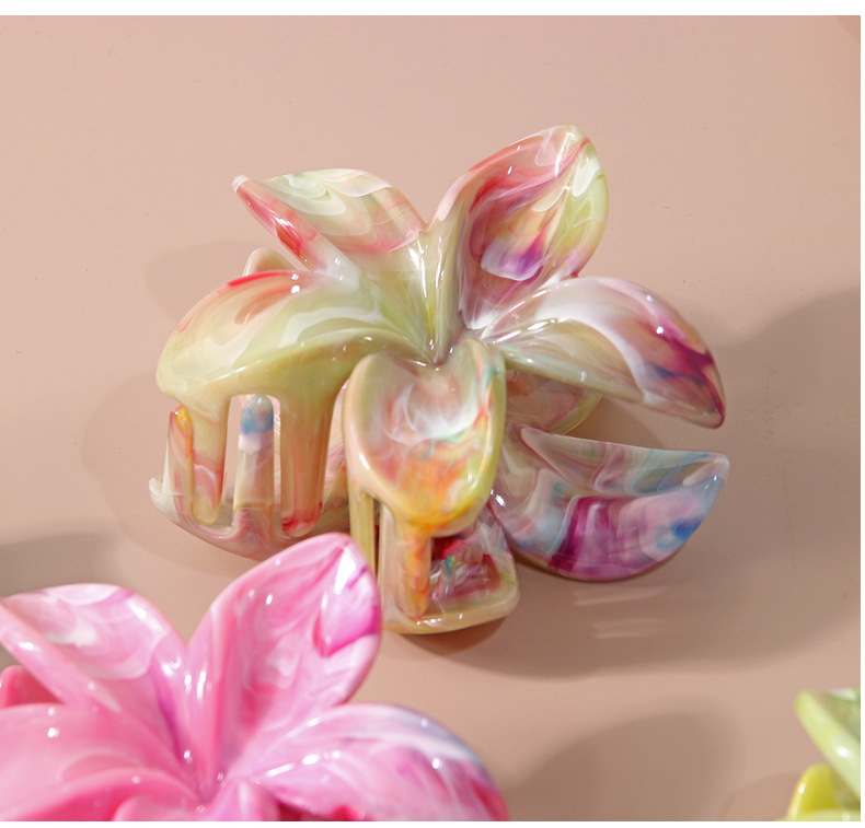Marble Crown Cross-border Flower Clip Fashion Two-color European and American Petal Shark Clip_voghion.com