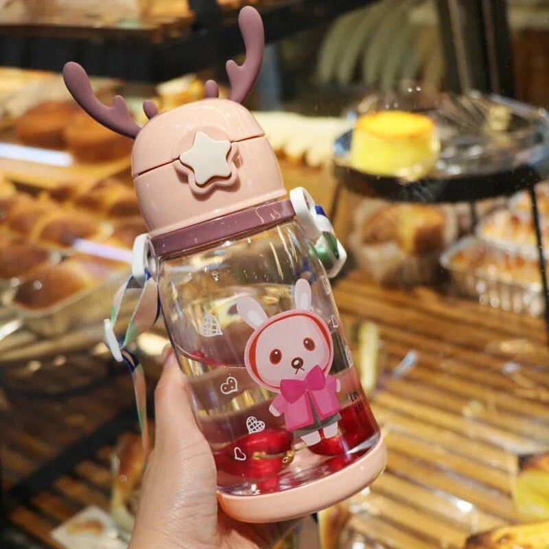 Children's straw cup drinking cup male and female baby leak-proof cute antler kettle primary school student drop-resistant portable water Cup