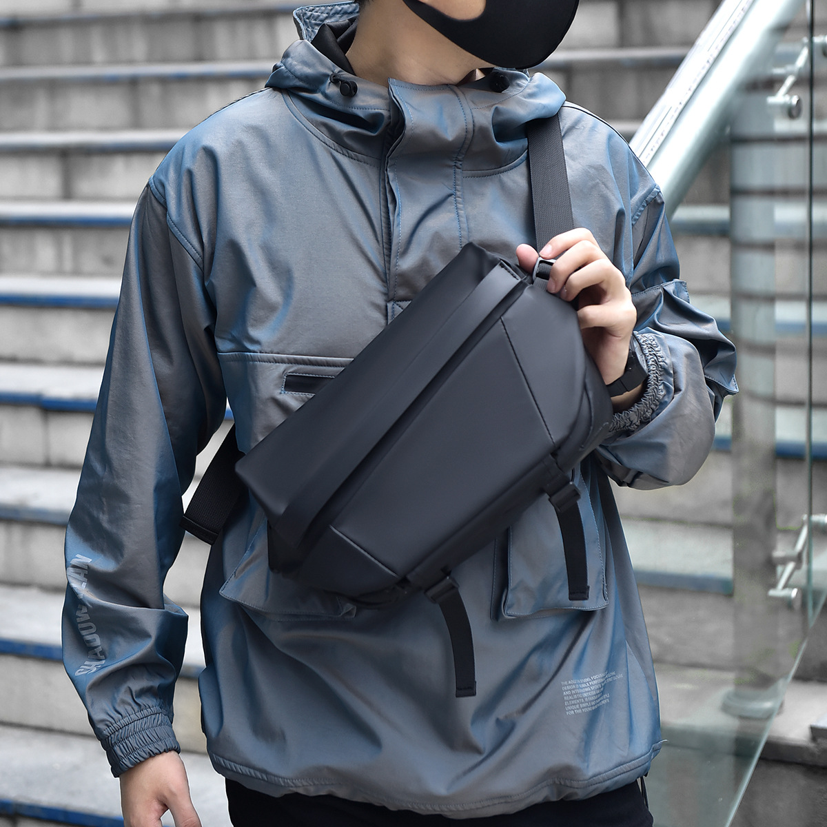 New trendy messenger bag men's riding functional tooling bag trendy brand messenger bag chest bag commuter casual shoulder bag