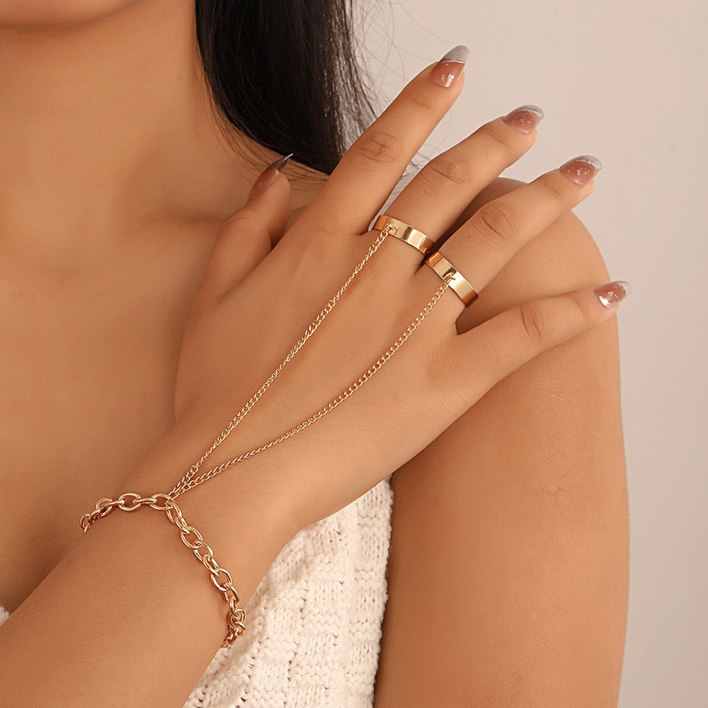 Fashionable Simple ins Style Butterfly Round Bead Finger Chain Niche Design Personalized Geometric Street Photography Ladies Elegant Bracelet