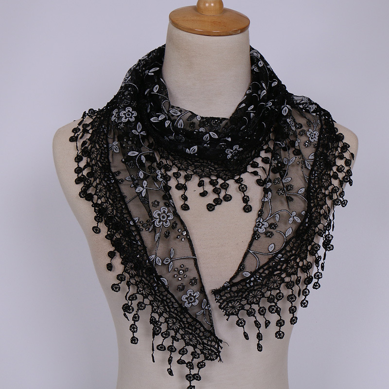 Spring and autumn floral lace Korean style triangle scarf classic breathable hollow solid color women's triangle scarf decorative veil wholesale