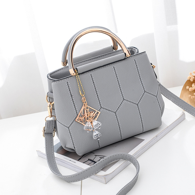 Wholesale women's bags, shoulder bags, handbags, fashionable embroidery thread, Korean style casual women's bags, cross-body small square bags, one piece drop shipping