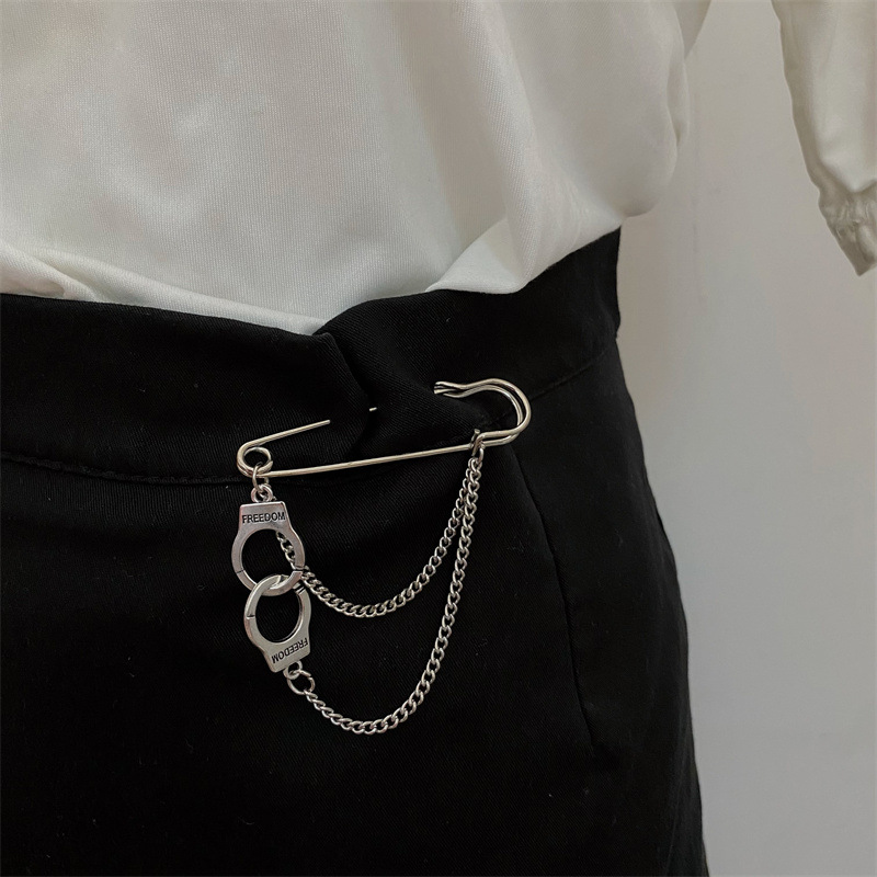 Anti-walking Waist Artifact Trouser Waist Changed Small Butterfly Chain Pin Distinctive Decorative Brooch Women's Fashionable Matching Suit
