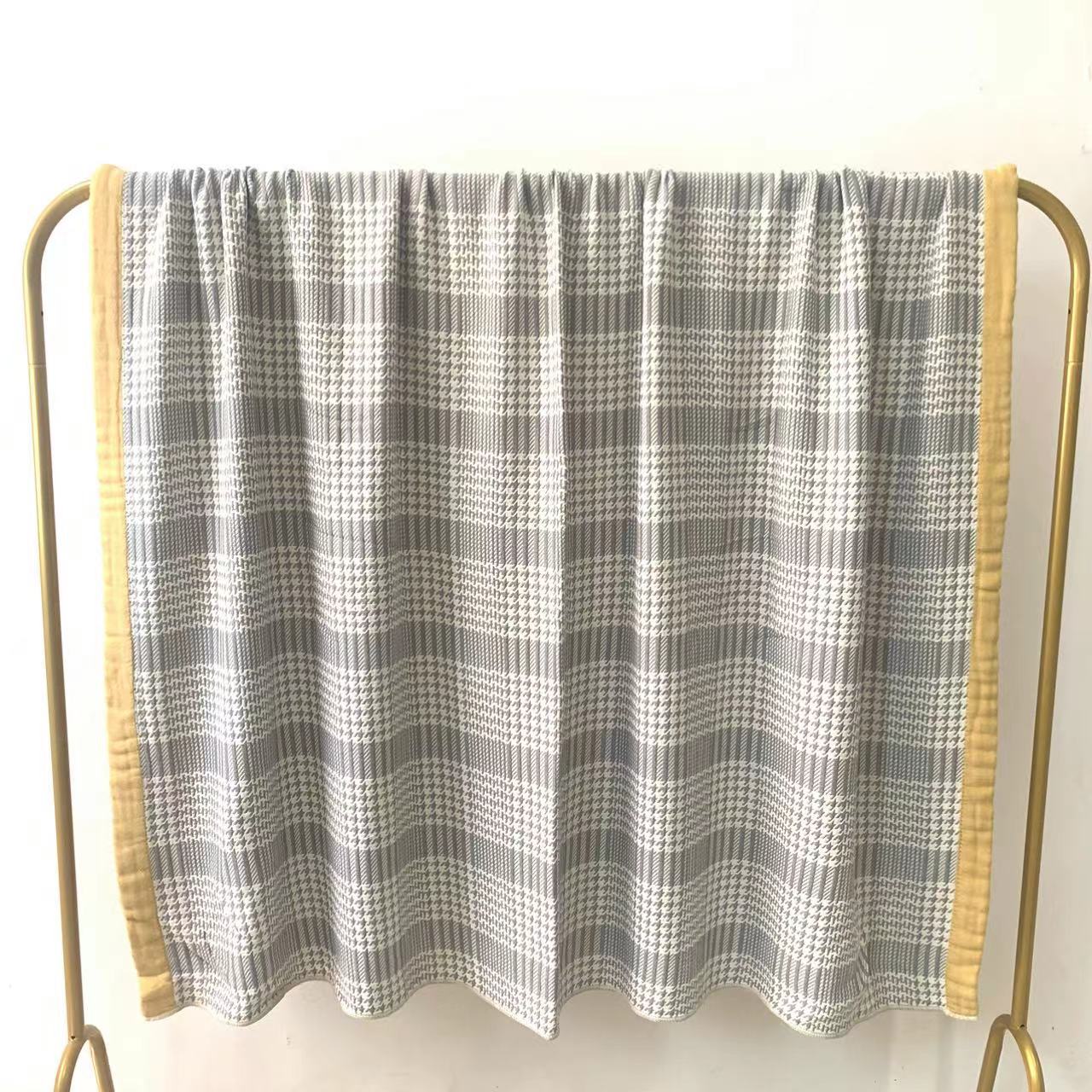 Houndstooth Gray