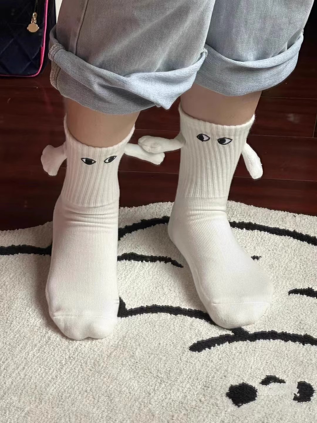 in stock and fast delivery magnetic couple will hold hands socks solid color tube socks girlfriends trend casual all-match deodorant white