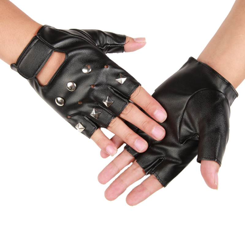 Factory wholesale leather gloves punk hip-hop rivet half finger leather gloves men's open finger performance gloves