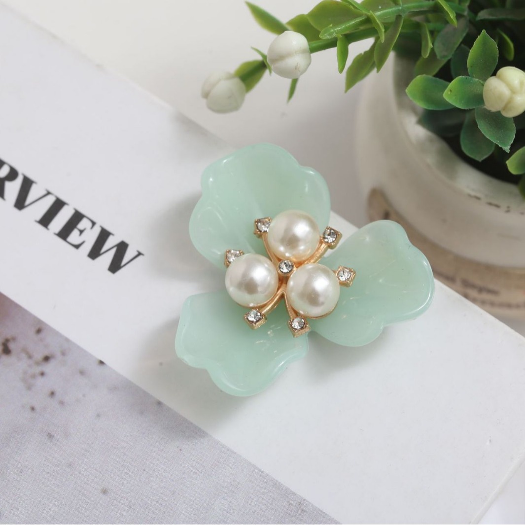 Decorative accessories imitation Shell Pearl hair accessories three pearl flower heart accessories jelly color resin flower plate diy jewelry