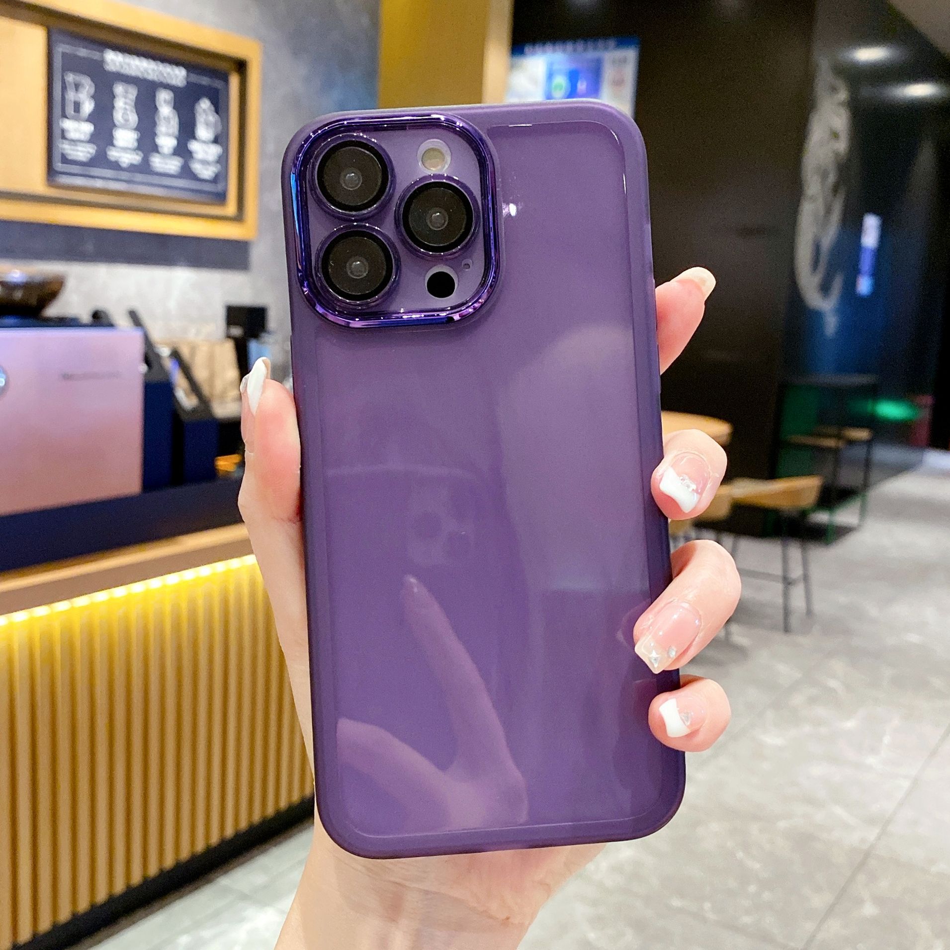 適用iPhone15PRO魅眼自帶鏡頭膜手機殼 蘋果12電鍍攝像圈軟保護套