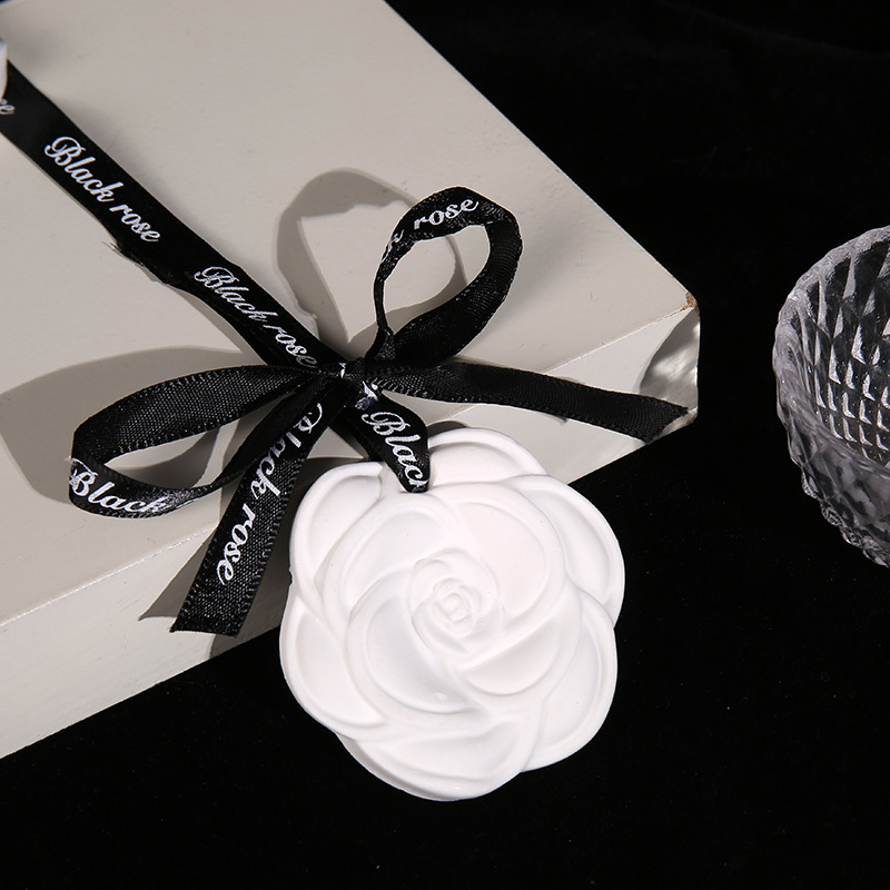 Wardrobe Aromatherapy Camellia Girl's Household Bedroom Room Indoor Wardrobe Lasting Fragrance Gypsum Fragrance Pendant