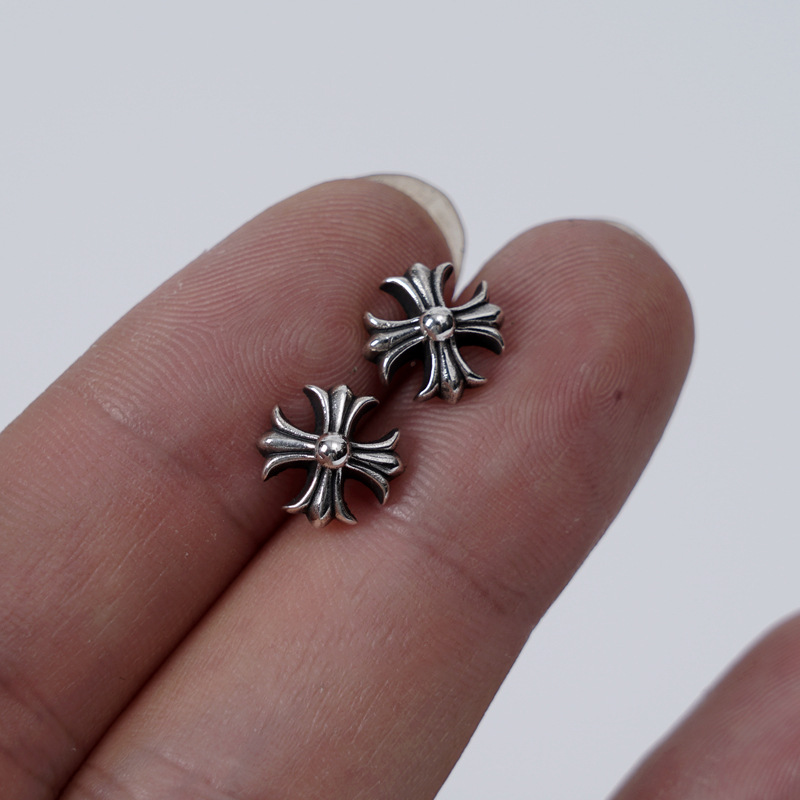 Star Same Style Crocore Old Cruciferous Earrings for Men and Women Retro Anti-allergy Cross Earrings for Men and Women