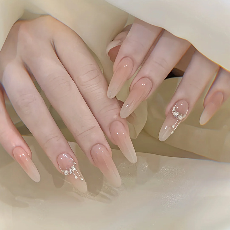 Explosions hand-worn nail piece new 30 pieces of high-grade feeling white French nail patch detachable nail piece