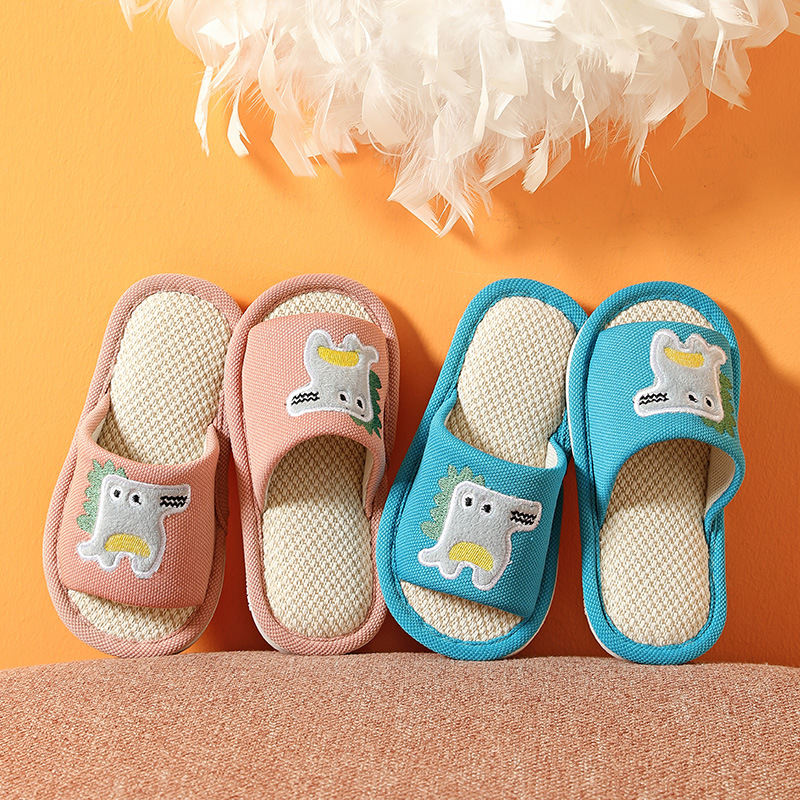 Cartoon small dinosaur indoor and outdoor home wood floor linen PVC children spring, summer and autumn Four Seasons open-toe sandals
