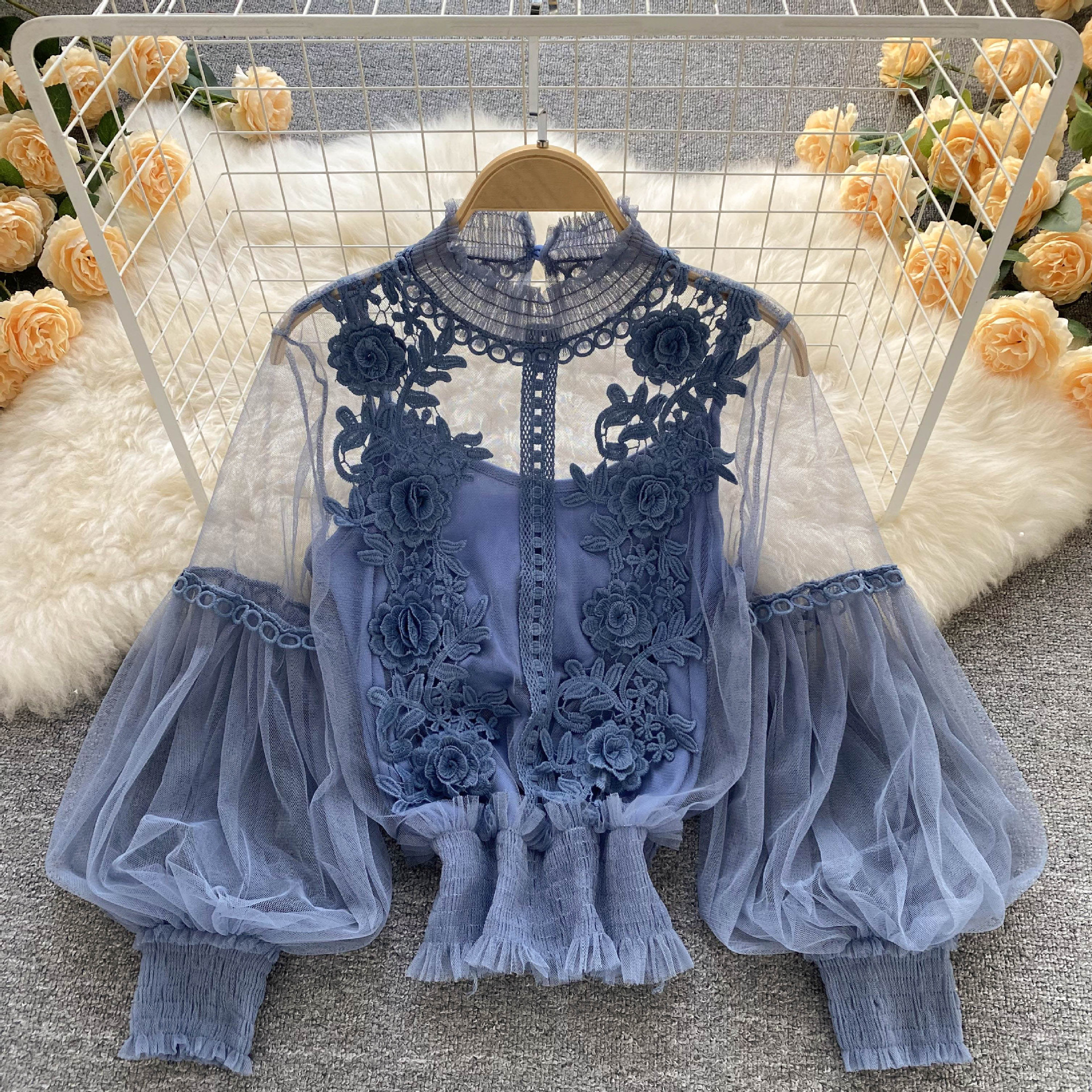 Design sense niche three-dimensional flower collage perspective mesh lantern sleeve slim-fit short top women's lace bottoming shirt