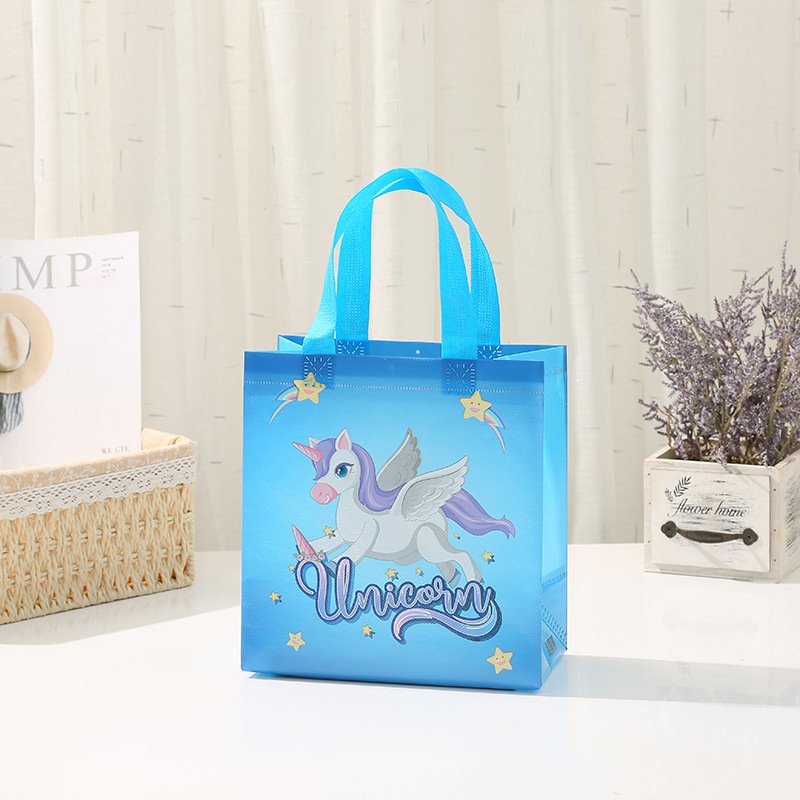 Non-woven pony shopping bag waterproof takeaway packaging bag birthday gift bag folding storage bag wholesale