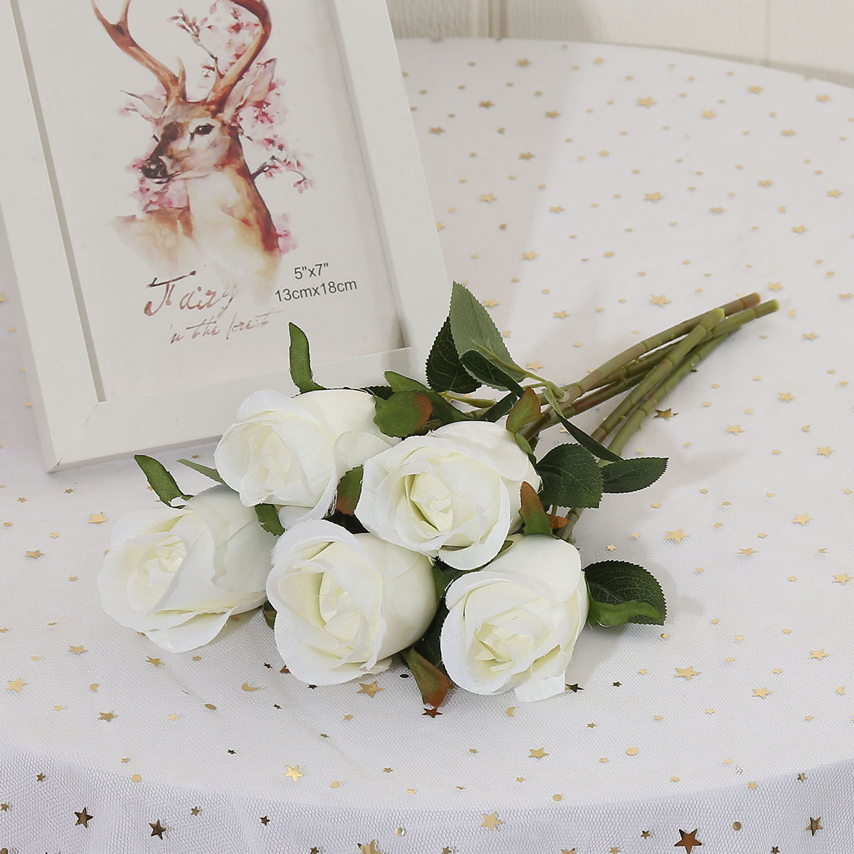 Artificial rose bouquet silk flower plastic flower fake flower single living room decoration dried flower dining table decoration wedding red floral