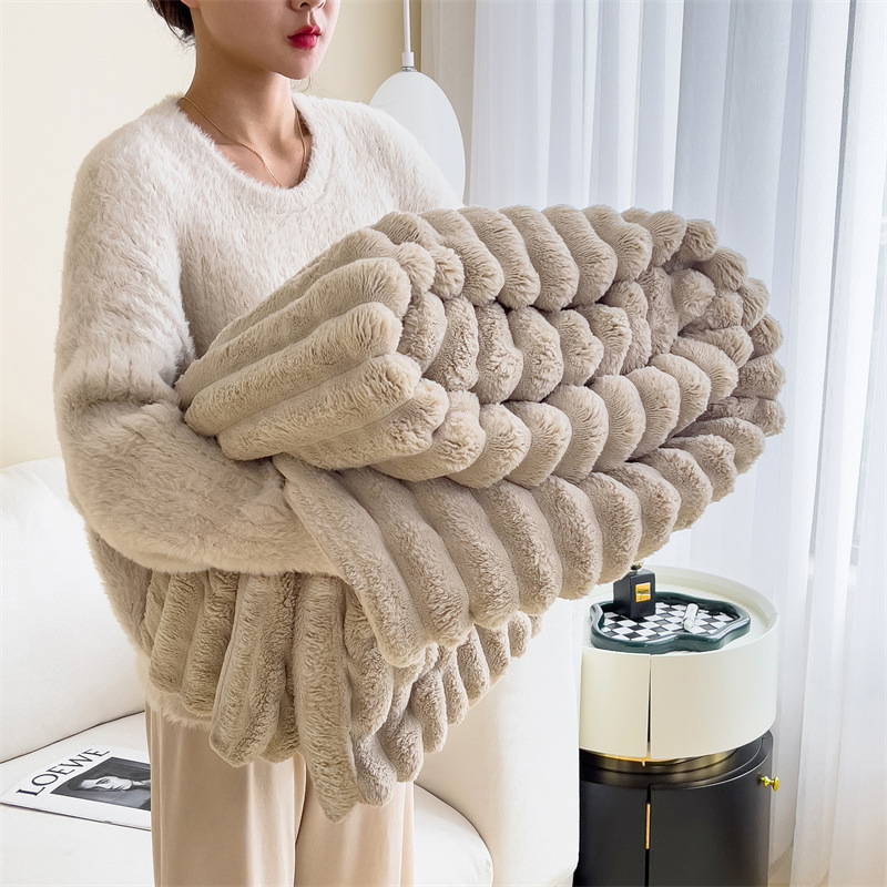 Rabbit plush blanket double-layer thickened nap shawl blanket sofa blanket coral velvet bed sheet gift blanket wholesale