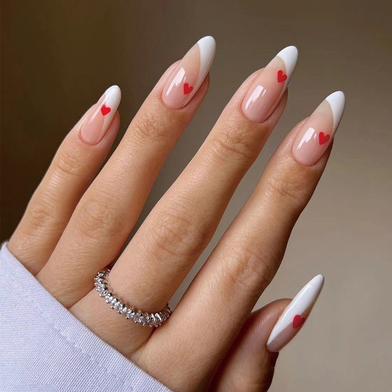 Wear a French White Edge finished nail wholesale red small love nail nail wholesale wear nail nails