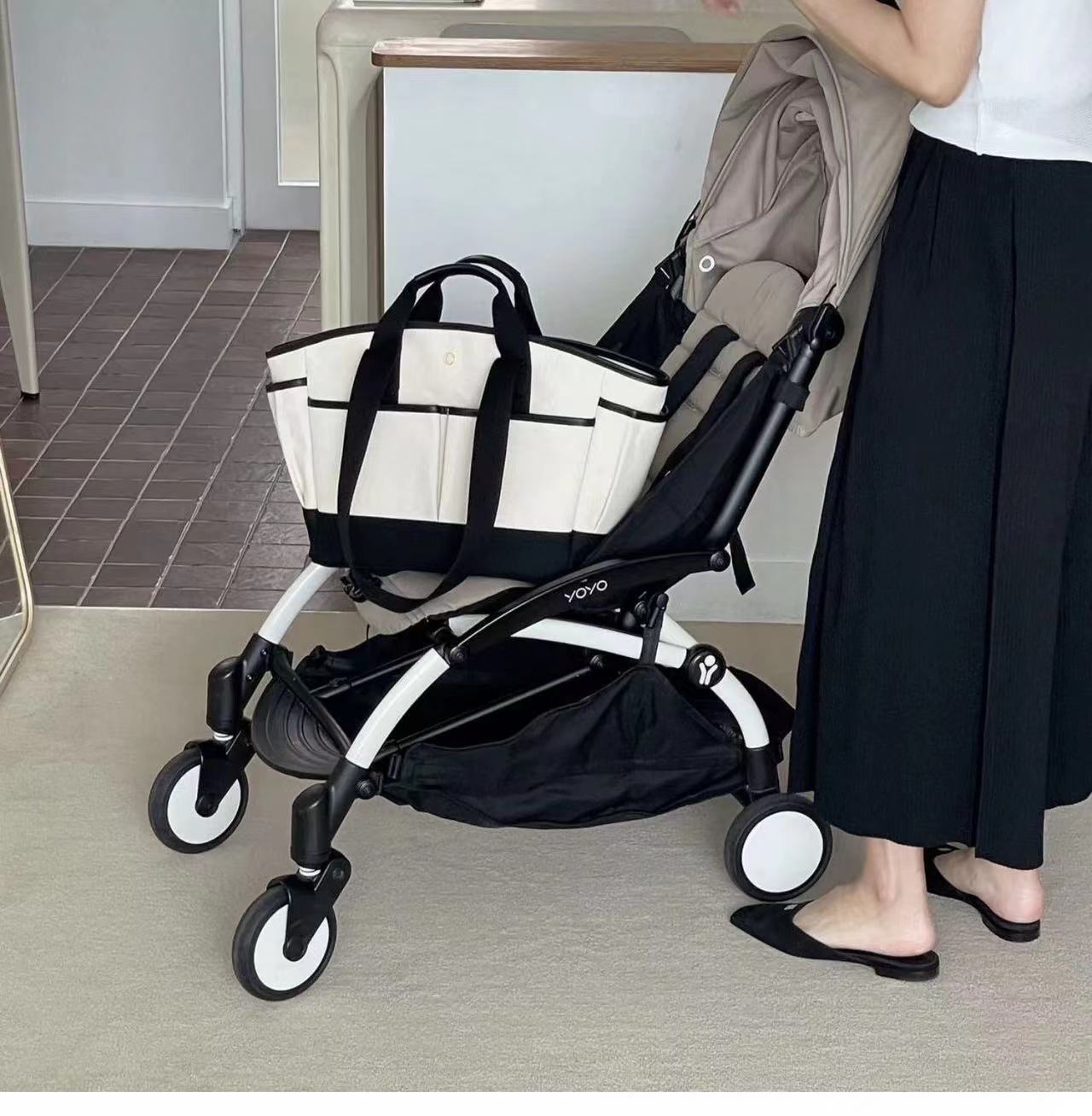 Korean-style Niche Patchwork Canvas Bag Large Capacity Multi-compartment Portable Mother and Baby Mummy Bag Practical Commuter Tote Bag_voghion.com