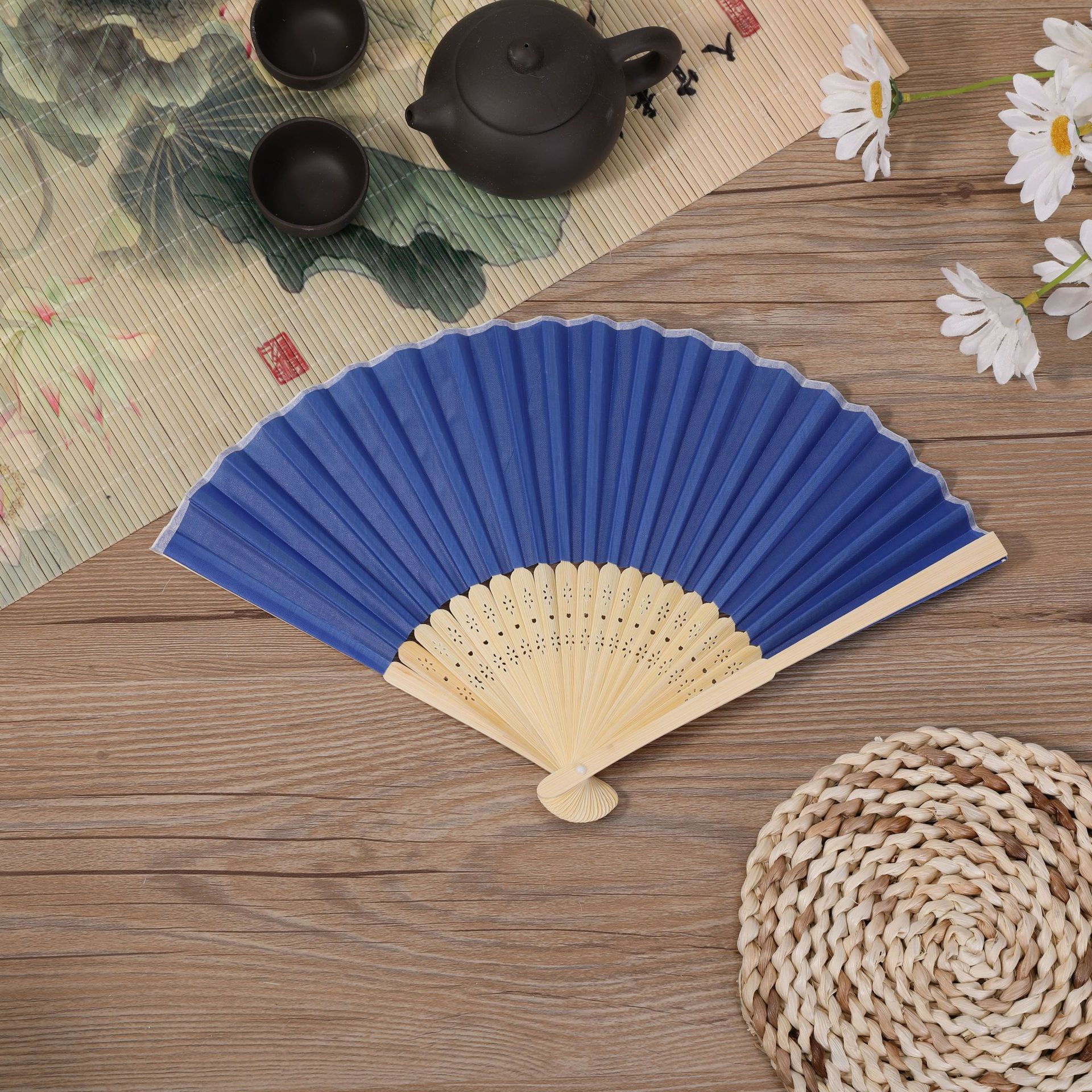 Plain 7 inch cloth fan solid color folding fan polyester bamboo fan advertising fan diy hand-printed logo silk lettering