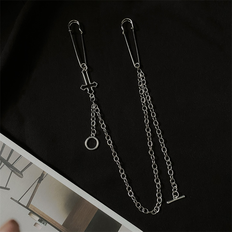 Trendy Long Chain Pin Distinctive European and American Hip Hop Style Brooch Cold Style Cool Button Pin Jacket Clothes Accessories for Men and Women
