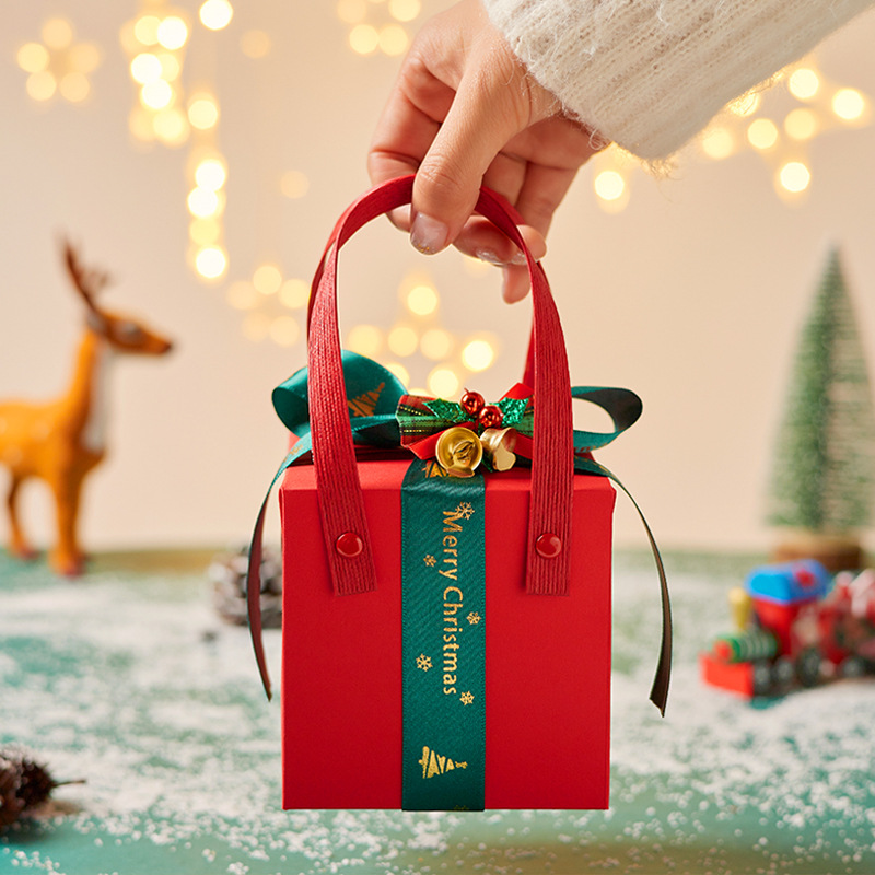 Christmas Eve Gift Box Apple Box Gift Box Candy Gift Packaging Portable Gift Empty Box in stock