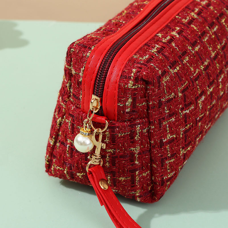 Fashion Chanel style square large capacity cosmetic bag storage bag 2023 high-looking waterproof portable cosmetic bag