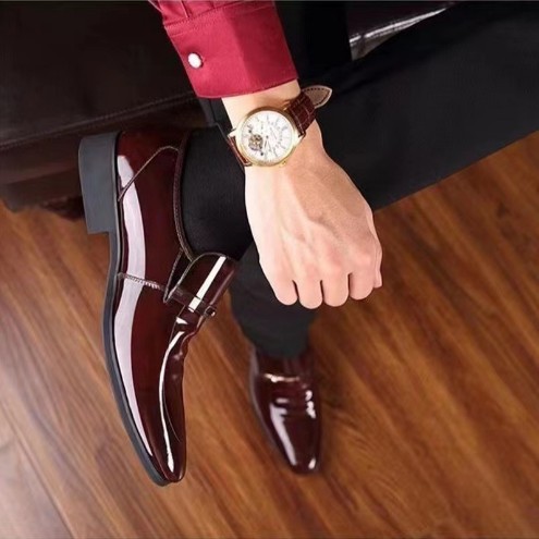 New men's shoes hollow out business formal leather shoes pointed toe trendy hole men's British slip-on transparent non-slip men's leather shoes