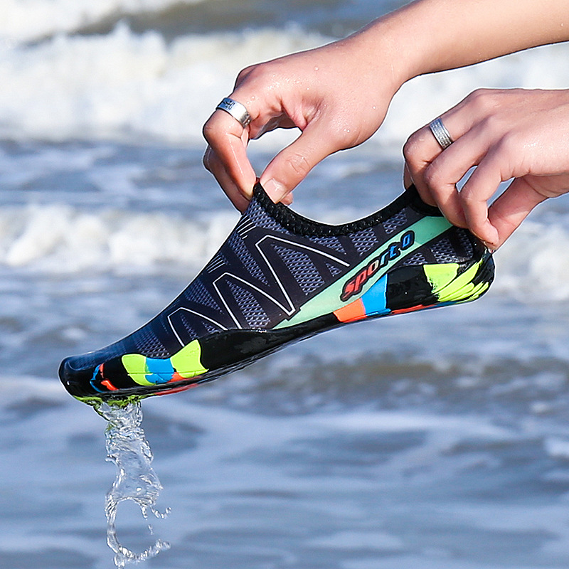 Beach socks shoes men's and women's diving snorkeling children's wading swimming shoes soft shoes anti-cut red foot skin-sticking running shoes