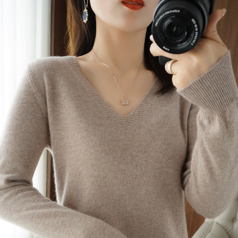 V-Neck Loose Knitted Sweater Women's 2021 Autumn and Winter New All-match Sweater Solid Color Long-sleeved Thin Stylish Top